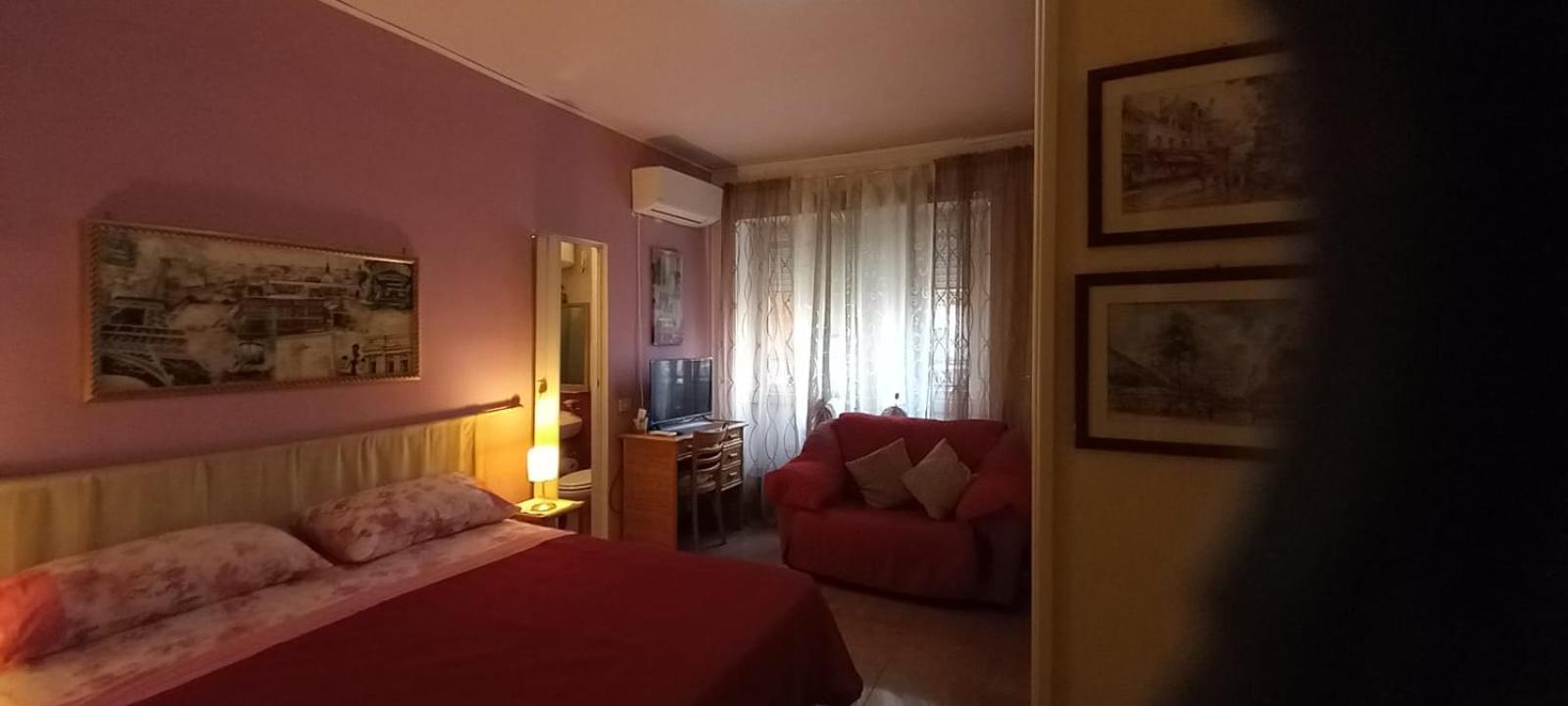 Cosmopolitan Rome